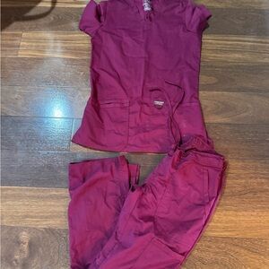 Cherokee Women's Scrub Set in Deep Berry size XXS petite